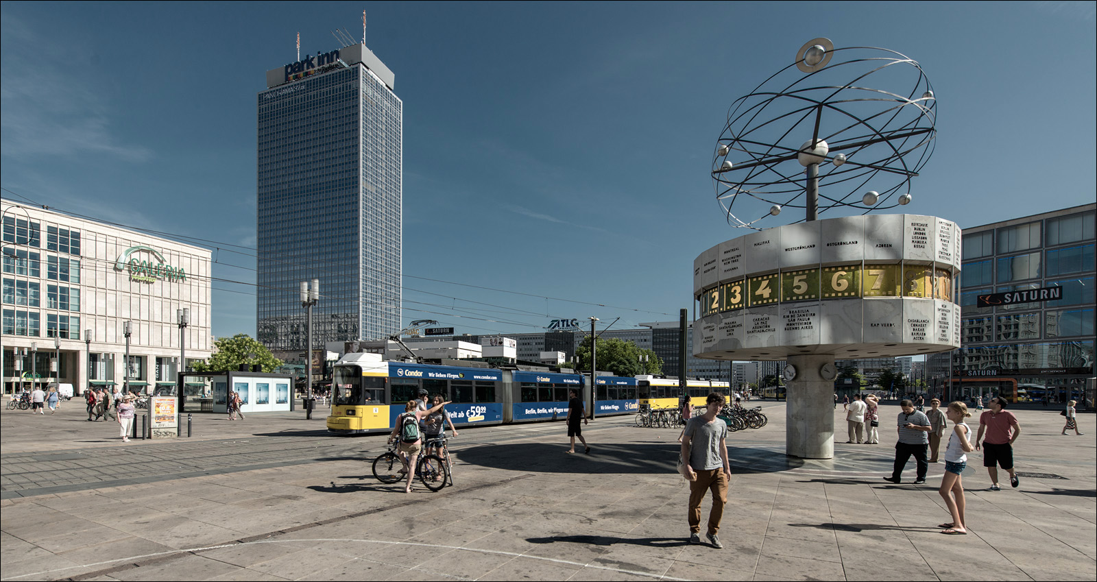Alexanderplatz mit Weltzeituhr - 6772