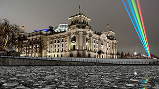 Reichstag, Nachtaufnahme, Winter 2010