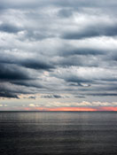 Wolken bei Sonnenaufgang über der Ostsee - HF